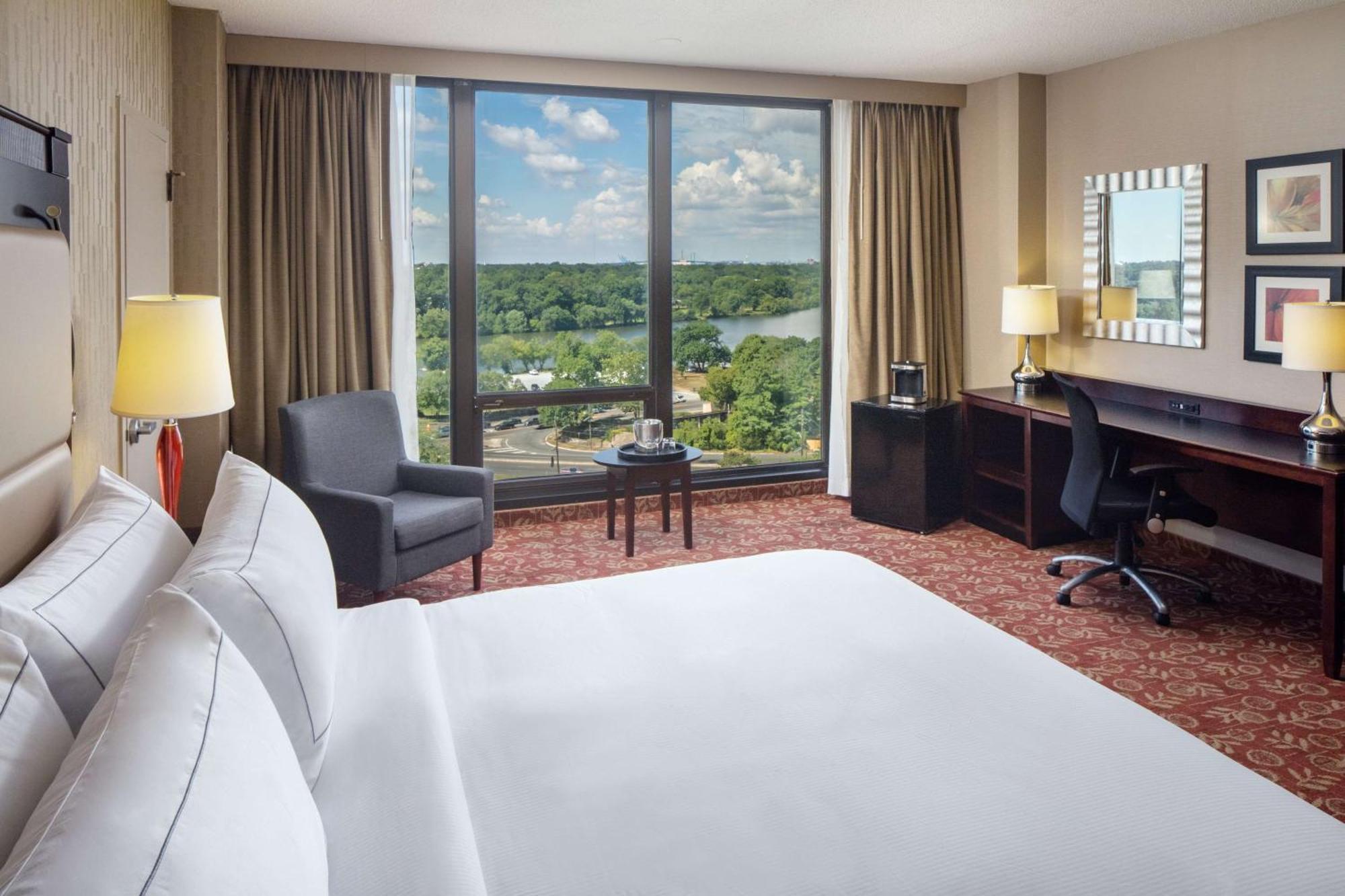 Doubletree By Hilton Cherry Hill Philadelphia Bagian luar foto